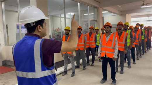 Hand signal for lifting work #singapore #lifting | Binoy Kirtonia