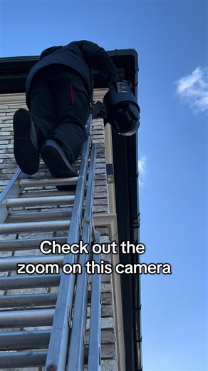 With built in AI technology this camera can lock onto a target and automatically tack an individual right across a property ….We now over half a million followers across our social media platforms . Thank you to all of our followers . We aim to bring you some more cool content this coming year . #smart #camera #secure #target #track