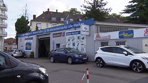 49K views · 225 reactions | Die Autodoktoren haben diese Woche mit einem Golf 3 Cabriolet zu kämpfen. Der Wagen bremst nur mit Verzögerung. Nun hat der Besitzer sich an unsere Docs gewandt und sie damit vor eine große Herausforderung gestellt. Ob die Autodoktoren den Fehler finden und den Golf reparieren können, seht ihr am 11.09. ab 17 Uhr bei "auto mobil". | auto mobil - das VOX Automagazin | Facebook