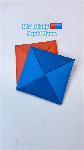 DIY Ddakji 🟦🟥 Squid Game 👍 #shorts #squidgame #diy