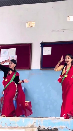 Teej song and dance competition #Barahi_college #damauli_tanahun performance by students of class XII ❤️❤️❤️ #teejfestivespecial💛🌻 #winners ♥️♥️