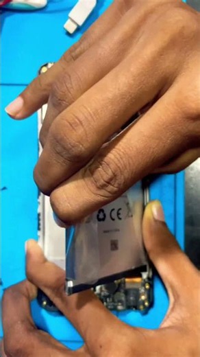 🔋 Smartphone Battery Removal Guide | Safe Phone Repair Process #smartphone #repair