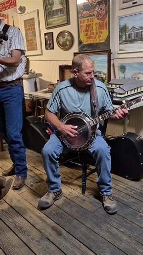 Bean Depot jamming. #bluegrass #banjo | banjo string