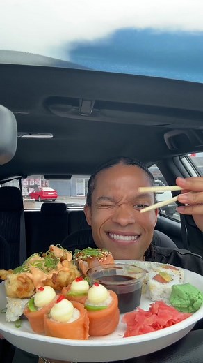 Sushi ASMR 🍣 #larnelle #mukbang