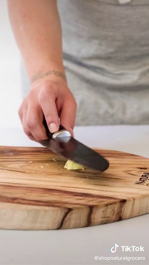 Don’t fear this knobby root! Here's how you peel & mince ginger the easy way. ✨ #NaturalGrocers #learnontiktok #didyouknow #cookingtips #kitchentips #cooktok #knifecut #ginger #peelingginger #mincing #howtotiktok #howtofoodprep