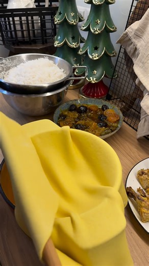 Zamówienia z tygodniowym wyprzedzeniem🥮 on Instagram: "National food of Azerbaijan: Khan Ashi🇦🇿🔥"