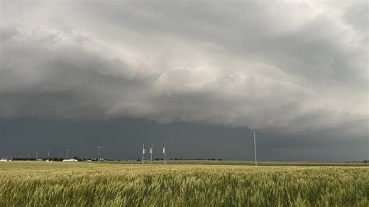 Live updates: Deadly tornadoes barrel through Michigan, Oklahoma