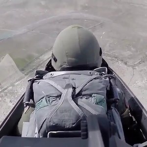 12K views · 237 reactions | A straight-in landing at NAS Fallon from the backseat of a US Navy F-16 @fighterpilotpodcast | Defence Express | Facebook