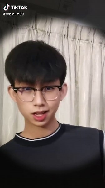 Stunning Red Lip Look Inspired