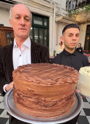 El restaurante ubicado en el microcentro que sirve merienda libre por $11.500