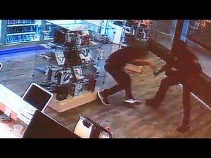 Mall attacker stabs employee, then gets shot