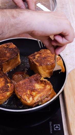 297K views · 1K reactions | Ce pain perdu est un véritable câlin gourmand ! 殺 | 750g : Recettes de cuisine | Facebook