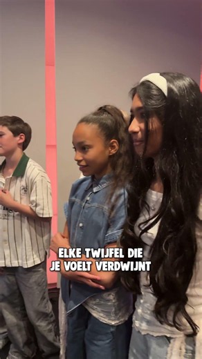 BACKSTAGE BIJ HET INZINGEN VAN THE CROSSOVERS | JSF SHORTS 🇳🇱