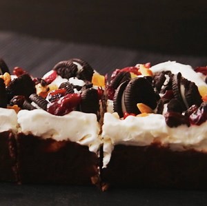 280K views · 1.5K shares | Marshmallow Chocolate Fudge Save this recipe: https://taste.md/1SNhXhV | Sugar Fix | Facebook