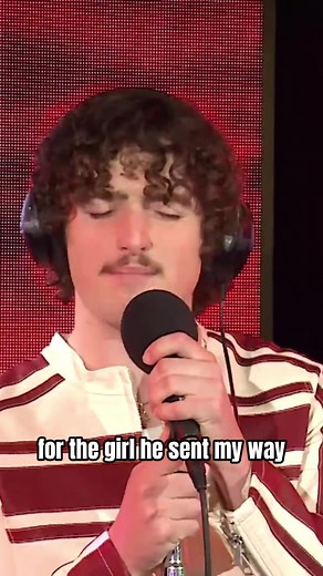 Benson Boone Live Lounge Performance | Beautiful Things