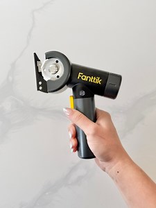 183K views · 322 reactions | This electric cutter slices through boxes, plastic, zip ties, packaging… basically everything. Rechargeable, sharp, and a must-have for your home! Especially from all those Amazon packages we are hiding from our husbands… 狼 #amazonmusthaves #amazonfinds #unboxing #unboxingvideo #gadgets | Everything Envy | Facebook