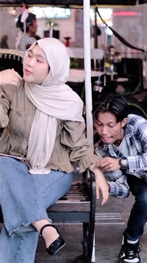 Handcuff prank girl #funny #viral #comedy #youtubeshorts