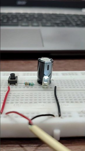 What is a Capacitor? ⚡ | Explained in Simple Way #arduino #electronics #diyelectronics#electronickit