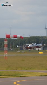 66K views · 1.5K reactions | Windy landing ✈ Beech C90A King Air [PH-ZBZ] at Lelystad airport #planespotting #euroaviationtv #bizjet #planespotter #kingair #privatejet #aviation #aviationdaily #aviationlovers | Euro Aviation TV | Facebook