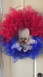 6.3M views · 899 reactions | CLOWN WREATH...creepy or cool for Halloween?? Find it here (affiliate)—> https://rstyle.me/n/c7i4rbb6dpf . | Crafty Morning | Facebook