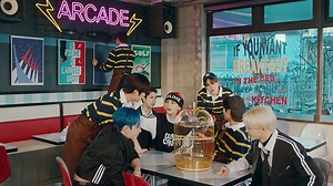 466K views · 114K reactions | Stray Kids(스트레이 키즈) "MANIAC" M/V https://youtu.be/OvioeS1ZZ7o #StrayKids #스트레이키즈 #ODDINARY #MANIAC #MANIAC_SKZ #StrayKidsComeback #YouMakeStrayKidsStay | Stray Kids | Facebook