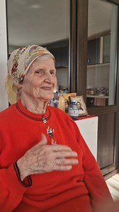 Mama mea dragă, Georgeta, recită o strofă din Luceafărul de Mihai Eminescu astăzi de Ziua Culturii. Bucuroasa că o am! Peste o luna în 15 februarie va împlini 19( 91) ani. Adorabila!!! | Maria Buza