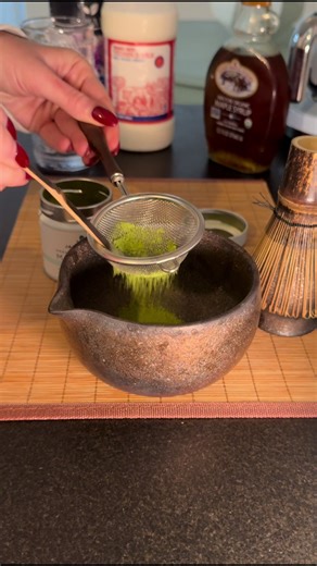 mo’s matcha back again!! mom got to watch the magic this time #matcha #asmr