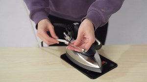 Steam Iron for Clothes Industrial Electric Steam Iron 1000 Watts Industrial Gravity Steam Iron Commercial Steam Iron Machine + 3L Water Tank