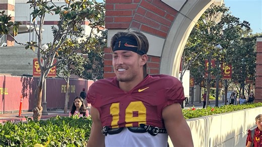 USC Freshman Tight End Mark Bowman Turning Heads in Spring Practice