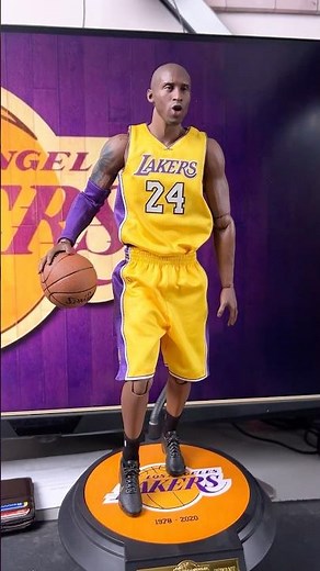 Kobe Bryant 1/6 Action Figure | Enterbay NBA Legend Showcase