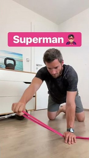 Redresser son dos avec un élastique 🔥 [5 exercices]