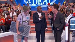 🎶Tangled up in CLUE!🎶 Can you tell what Wayne and Jonathan are singing about? | Let's Make A Deal