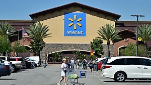 Walmart's 'elegant' $50 mirror is perfect dupe for $699 Pottery Barn version