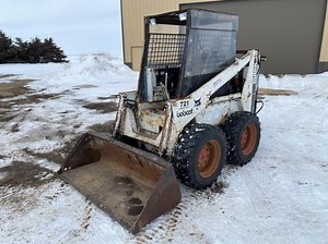 Bobcat 721 Skid Steer | Construction