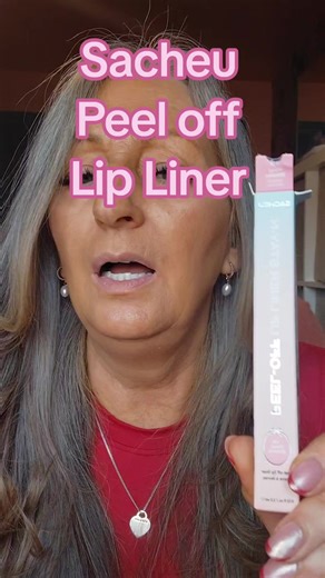 Get Perfect Lips with Sacheu Peel-Off Lip Liner – Stay-N
