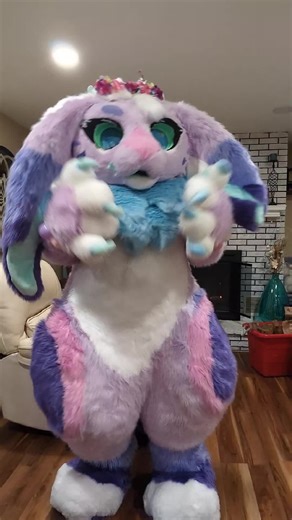 Song as been stuck in my head on loop #fursuitmaker #furryfandom #furry #drekky #fursuit