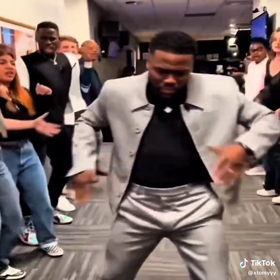 NECK NECK NECK HURT#tags #kiss #foryou #likeeee #foryou #fypシ #kiss #foryou #foryou #kiss #tags #kiss #foryou #foryou #dios #likeforus #mnalla7iz #likeeee #oqianuseklaempratoryatganaralujangizhxanitopipecristianoronaldo