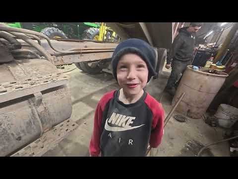 Henry and Markus are main shop managers today.