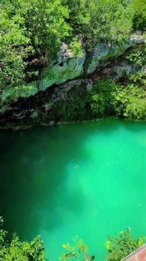 👁️Admira el agua turquesa en Pool Cocom