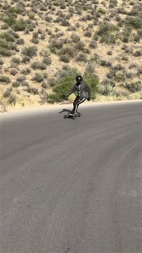 Best way to change directions #skate #zpectiv #electricskateboarding