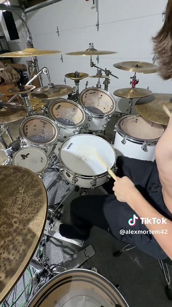 Nick Barker is insane #drums #drumming #fyp #metaltok #drummers @RL Drums @KickPort Official @Evans Drumheads