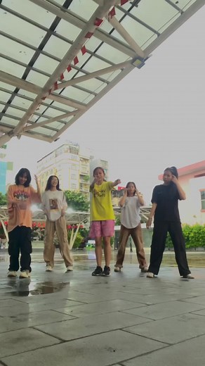 am ờ quin cạrd 👑@(G)I-DLE·(여자)아이들 #wemedance #wemedanceteam #wemeteam #wemedance #coverdance #DanceTikTokViral #nhảytrendmớinhất #trendtiktok #queencardgidle #queencard #gidle #queencardchallenge #fyp #xuhuong