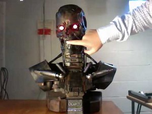 Sideshow Collectibles Terminator T-600 Life Size Bust From Terminator Salvation