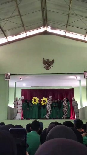 Gajadi Sedih SMP Negeri 2 Sleman 2024 Drama Gala Bunga Matahari