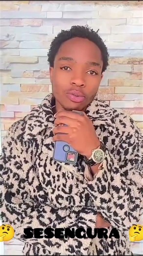 🤔SESENGURA 🤔 #duet #duo #motivation #greenscreen #art #mural #love #rap #artwork #funk