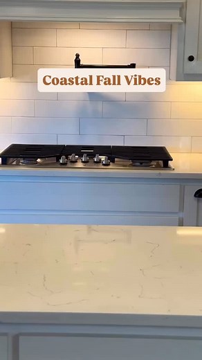 A little coastal charm for fall — warm tones, soft blues, and woven textures that feel classic and cozy. 🍁💙 This blue-and-white fall tray is one of my favorite ways to decorate for the season without giving up that bright, coastal feel. Simple, elegant, and perfectly Thanksgiving-ready. Sources: • White vase – Hobby Lobby • Fall stems – Hobby Lobby • Blue and white pumpkins – Amazon • White bowl – HomeGoods • Gold lamp – Amazon (link in bio) • Blue vase – Kirkland’s • Pumpkin stems – Hobby Lob