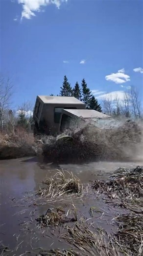 Amphibious Articulating Vehicle