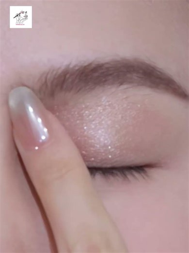 How to Do Glitter Eye Makeup for Beginners | Step-by-Step Tutorial