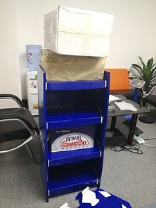 [Hot Item] POS Foldable Cardboard Display Floor Stand Beverage Drinks Water Bottle Paper Display Stand Holding 100kg