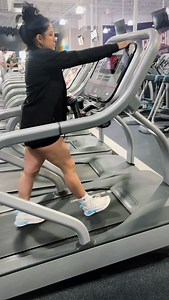 Let go of the rails and trust your stride. Slow, controlled work builds real progress ✨ #treadmillworkout #cardiotips #crunchfitness | Crunch Fitness